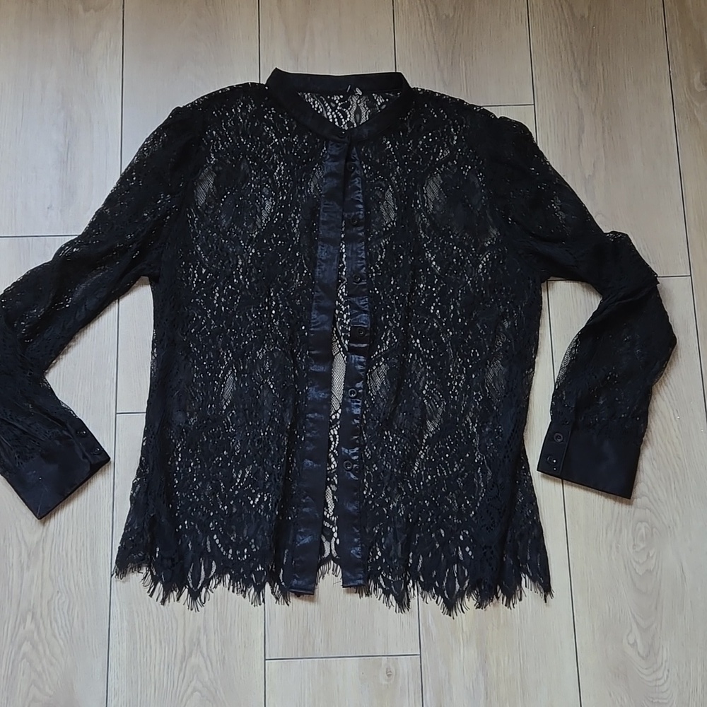LACE Button-down Blouse size L